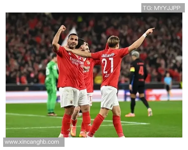 足总杯惊心动魄AC米兰点球大战逆转巴萨全场沸腾