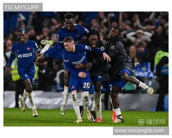 国王杯精彩对决曼联与切尔西战平绝杀瞬间引发全场狂欢分析战术细节